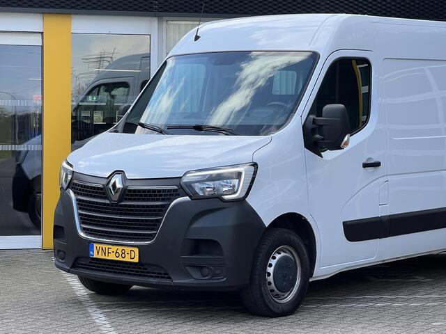Renault MASTER T33 2.3 dCi 135 L2H2 Comfort | Trekhaak | Navigatie | DAB | Airco | Parkeersensoren | BT-Telefoonfunctie |