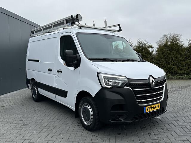 Renault MASTER 2.3 DCI 136 PK / L1H1 / GLASRESTEEL / 1e EIG. / 2.5T TREKHAAK / IMPERIAAL / CAMERA / AIRCO / CRUISE