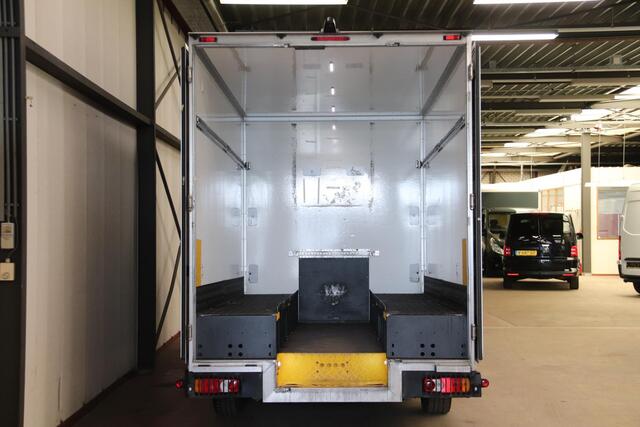 Renault MASTER 150PK AUTOMAAT LOWLINER VERKOOPWAGEN