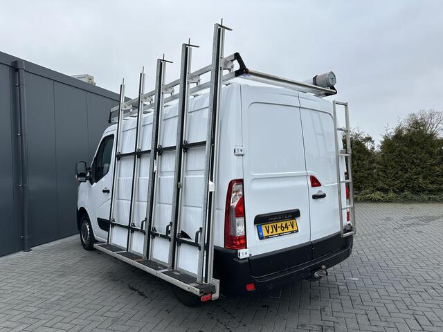 Renault MASTER 2.3 DCI 136 PK / L1H1 / GLASRESTEEL / 1e EIG. / 2.5T TREKHAAK / IMPERIAAL / CAMERA / AIRCO / CRUISE