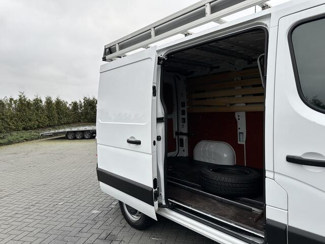 Renault MASTER 2.3 DCI 136 PK / L1H1 / GLASRESTEEL / 1e EIG. / 2.5T TREKHAAK / IMPERIAAL / CAMERA / AIRCO / CRUISE