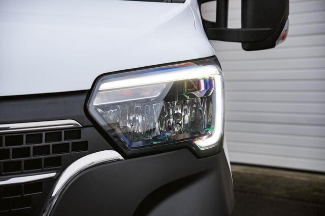 Renault MASTER 2.3 dCi 165 PK Bakwagen met Laadklep en zijdeur Airco | Cruise Control | LxBxH 420x210x232 cm | Nieuw |