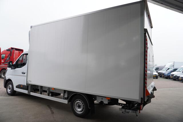 Renault MASTER Bakwagen T35 2.0 dCi 170PK met laadklep Airco | Cruise | Parkeersensoren achter | Apple CP-Android auto