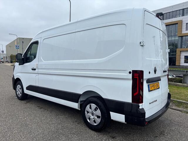 Renault MASTER T35 2.0DCI 150PK L2H2 Airco Navi Cruisecontrol Apple CarPlay Camera NIEUW BPM VRIJ