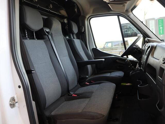 Renault MASTER T35 2.3 DCI 145 PK DUBBEL LUCHT L4H3 + 3500 KG TREKHAAK