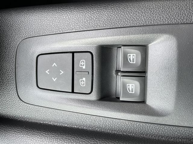 Renault MASTER T35 2.0 dCi 130 L2H2 Start