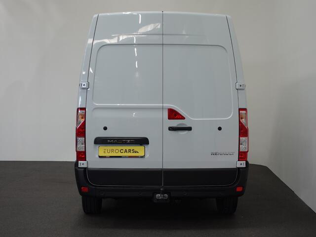 Renault MASTER T33 2.3 dCi 135 L2H2 BPM VRIJ ! Airco Cruise control Parkeersensoren Navigatie Trekhaak
