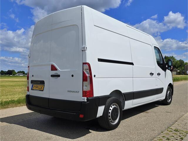 Renault MASTER T33 2.3 dCi 135 L2 H2 Comfort - 135 Pk - Euro 6 - Navi - Airco - Cruise Control