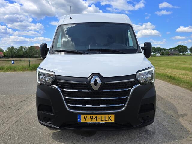 Renault MASTER T33 2.3 dCi 135 L2 H2 Comfort - 135 Pk - Euro 6 - Navi - Airco - Cruise Control