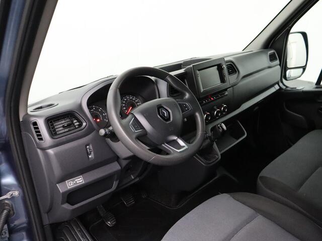 Renault MASTER 2.3DCi 145PK L3H2 Dubbellucht | Imperiaal | 3500Kg Trekhaak | Navigatie | Camera | 3-Persoons