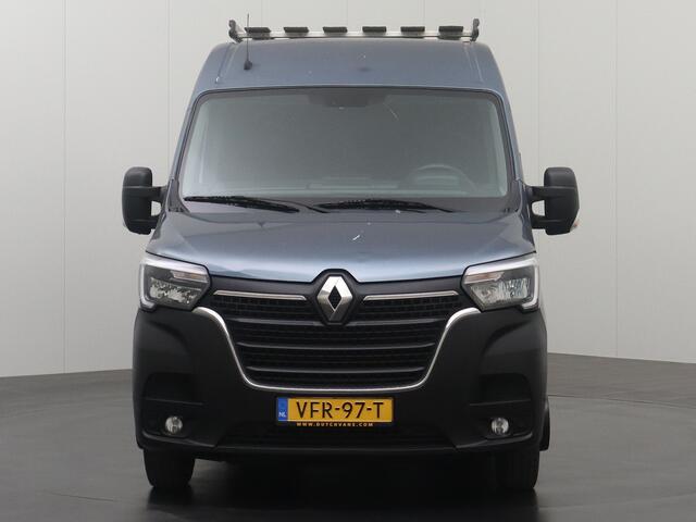 Renault MASTER 2.3DCi 145PK L3H2 Dubbellucht | Imperiaal | 3500Kg Trekhaak | Navigatie | Camera | 3-Persoons