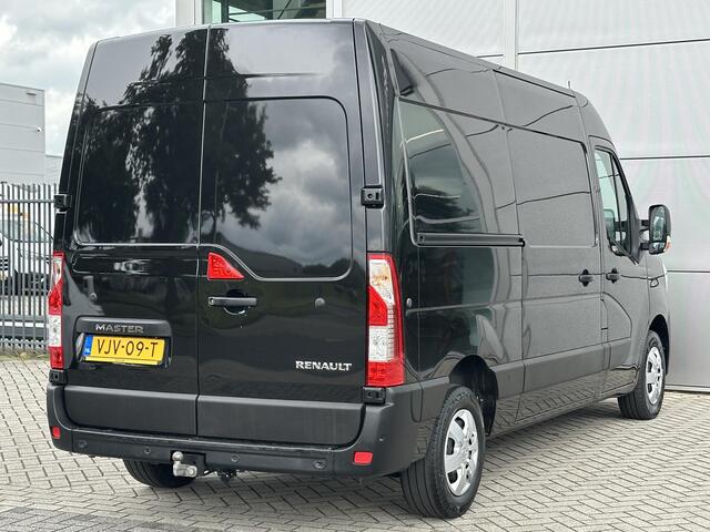 Renault MASTER T35 2.3 dCi 135 L2H2 Work Edition | AIRCO | CRUISE CONTROL | TREKHAAK | NAVIGATIE | PARKEER CAMERA |