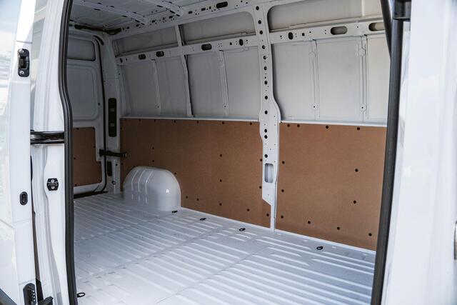 Renault MASTER 2.3 dCi 135PK L3H2 NAVI CAMERA PDC V+A Renault Master T35 2.3 dCi 135 L3H2 Comfort