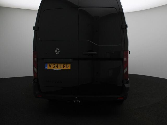 Renault MASTER E-Tech T35 L2H2 Advance long range 87 kWh | Black Edition | Climate Control | Cruise Control | Navigatie | Parkeersensoren v+a & Achteruitrijcamera | Trekhaak |