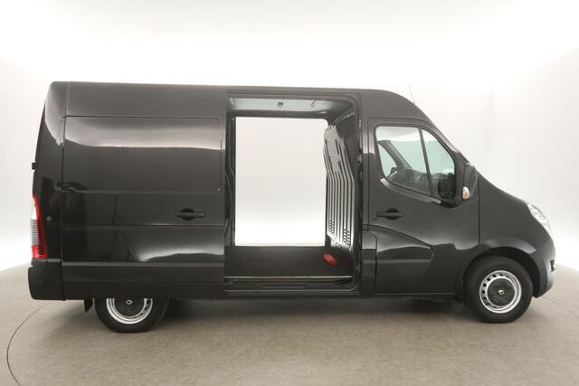 Renault MASTER T35 2.3 dCi L2H2 146PK Airco 2xSchuifdeur Cruise Camera Trekhaak PDC 3 Persoons Elektrpakket