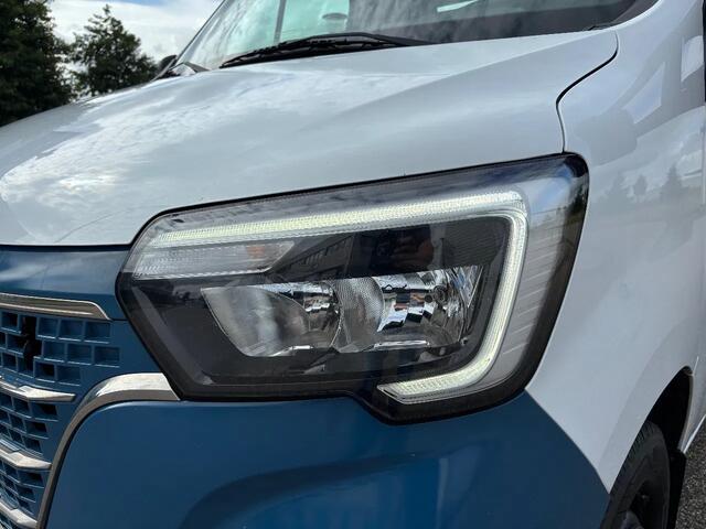 Renault MASTER 2.3DCI 150 Openlaadbak Automaat Airco Navi Trekhaak EURO 6 4,40 Lang 2,10 Breed