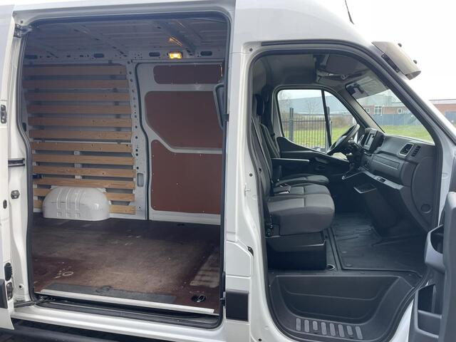 Renault MASTER T35 2.3 dCi 180PK L2H2 Airco | Navigatie | Camera