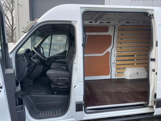 Renault MASTER T35 2.3 dCi 180PK L2H2 Airco | Navigatie | Camera