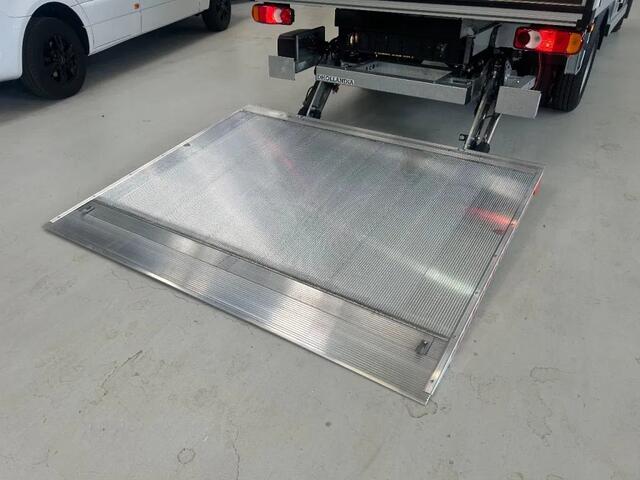 Renault MASTER T35 2.3DCI 165PK Airco Navi Cruisecontrol Laadklep Nieuw 4X Op Voorraad !