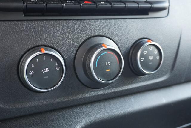 Renault MASTER 2.3 dCi 135PK L2H2 EURO 6 - Airco - Navi - Cruise - Imperiaal - ¤17.900,- Excl.