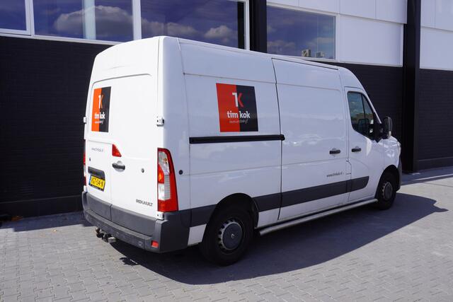 Renault MASTER 2.3 dCi 136PK L2H2 EURO 6 - Airco - Navi - Cruise - ¤ 14.950,- Excl.