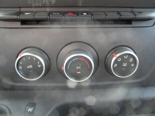 Renault MASTER T35 2.3 dCi 135 L2H2