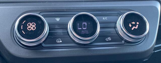 Renault MASTER T35 2.0 dCi 150 PK L2H2 Multimedia met Google services, Dubbele schuifdeur, Camera, Trekhaak, Apple carplay, Verwarmde voorruit.