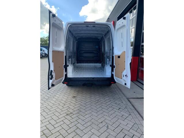Renault MASTER E-Tech 87 kWh, 130 kW snelladen, L3H2 Demonstratieauto, Laadruimte betimmering, Side-bars, Camera, Trekhaak, Apple carplay