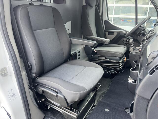 Renault MASTER T35 2.3 dCi L2H2 146PK Euro 6 Airco Cruise controle Kastinrichting Omvormer Standkachel Camera Telefoonverbinding Werkplaatsinrichting 1e Eigenaar Bpm vrij Ideaal voor camper!!