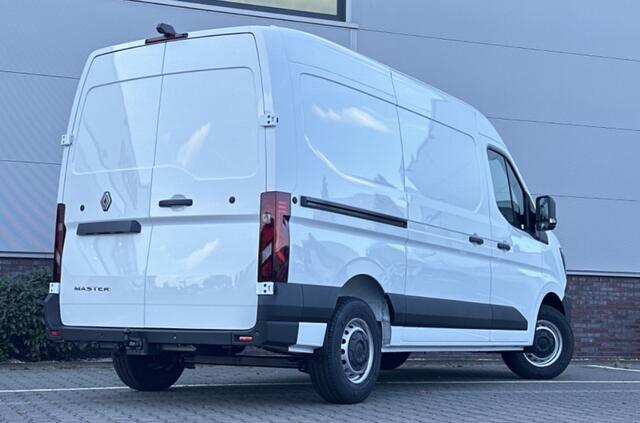 Renault MASTER T35 2.0 dCi 130 L2H2 Advance Camera / Carplay / laadruimte pakket