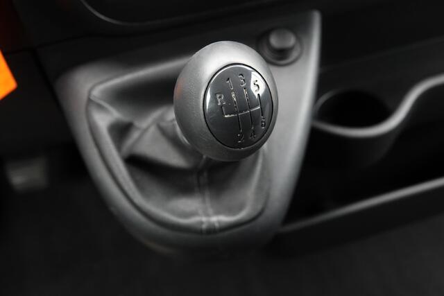 Renault MASTER T35 | L2H2 | 2.3 dCi 125Pk | Stoel-Bank | Achteruitrijcamera | Sidebars | Trekhaak