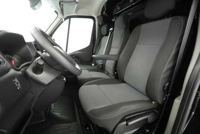 Renault MASTER T35 2.3 dCi 135 L2H2 | Airco | Cruise | 3-Zits | Camera | Navigatie | Trekh. | Carplay | Parkeersensoren