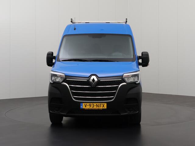 Renault MASTER 2.3DCI 135PK L3H2 | Maxi | Kastinrichting | Imperiaal | Navigatie | Camera | 3-Persoons | Cruise | Airco
