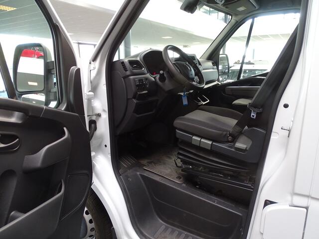 Renault MASTER T35 2.3 dCi 135 L2H2