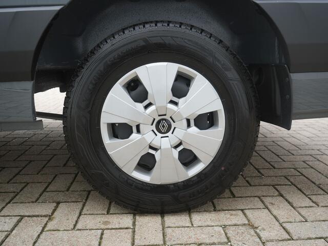 Renault MASTER T35 2.0 dCi 170 L2H2 Extra - VOORRAADVOORDEEL - 170 PK! - Trekhaak - Laadruimtebetimmering - All Seasonbanden - Achteruitrijcamera - Stoelverwarming - Cruise Control - Trekhaak