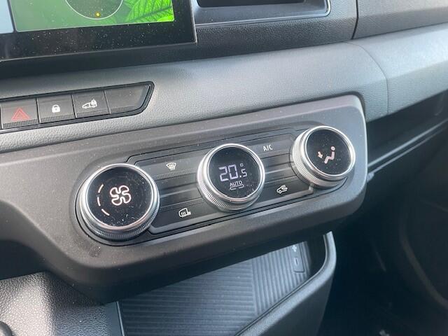 Renault MASTER T35 2.0 dCi 130 L2H2 Advance Camera | Carplay | Houten laadvloer