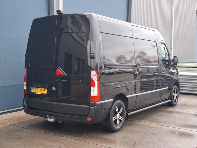 Renault MASTER T35 2.3 dCi 180 L2H2 Energy AIRCO / CRUISE CONTROLE / CAMERA / NAVI / TREKHAAK / 3 ZITS