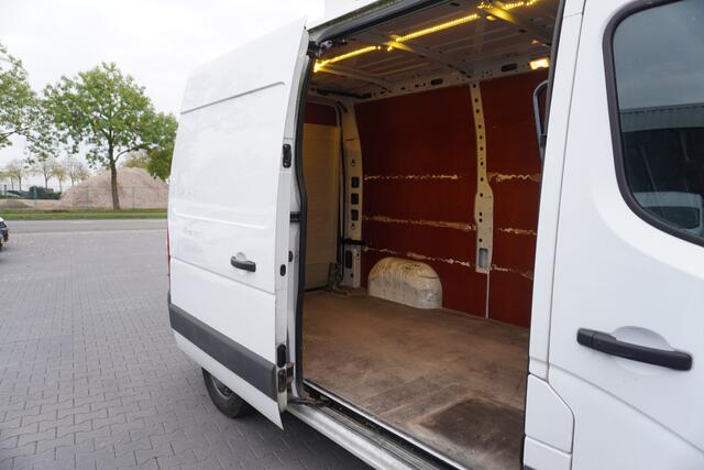 Renault MASTER 2.3 dCi 135PK L2H2 EURO 6 - Airco - Navi - Cruise - ¤ 13.950,- Excl.