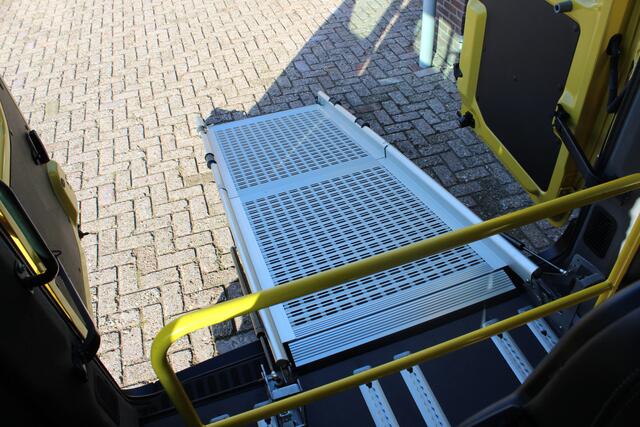 Renault MASTER Rolstoelvervoer | PERSONENLIFT | AIRCO | SCHUIFDEUR | NAVIGATIE | DAB-RADIO | CAMERA | PDC |