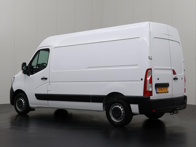 Renault MASTER 2.3DCi 135PK L2H2 Work Edition | Navigatie | Camera | Airco | 3-Persoons | 2500Kg Trekhaak