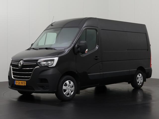 Renault MASTER 2.3DCI 135PK L2H2 | Werkplaats/Kastinrichting | Navigatie | Camera | Trekhaak | 3-Persoons | Cruise