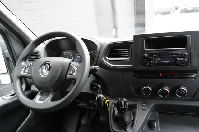 Renault MASTER 2.3 dCi 135PK L2H2 EURO 6 - Airco - Cruise - Camera - ¤ 14.900,- Excl.