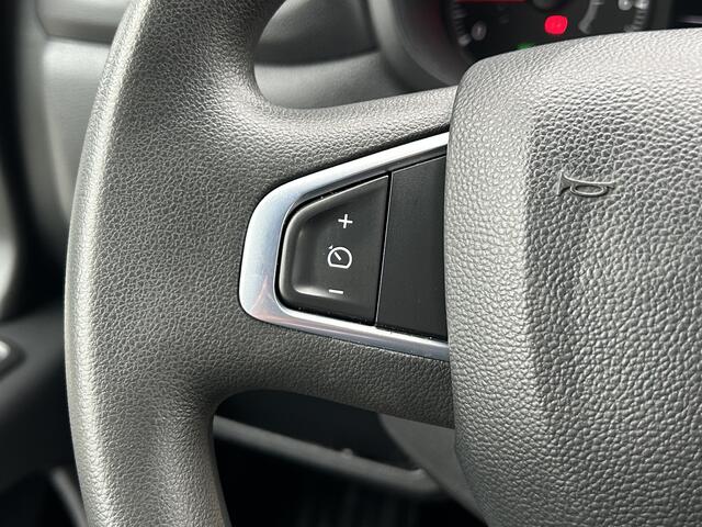 Renault MASTER T35 2.3 dCi 136 PK / L2H2 / 37.618 KM !! / 1e EIG. / IMPERIAAL / AIRCO / CRUISE / NAVI / CAMERA / 3-ZITS / PDC