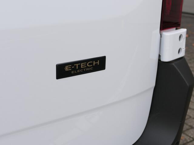 Renault MASTER E-Tech T35 L2H2 Advance long range 87 kWh *NIEUW* *Betimmering laadruimte* - Trekhaak, navi, sensor v+a, camera