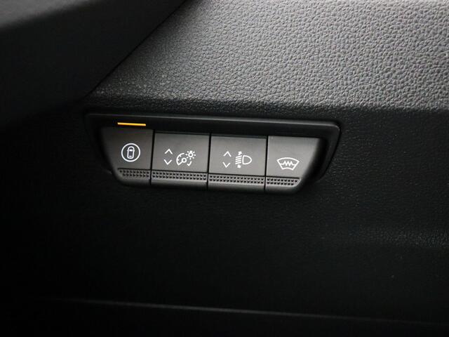 Renault MASTER E-Tech T35 L2H2 Advance long range 87 kWh | Achterdeuren met ramen | Laadruimtebetimmering | Achteruitrijcamera | Elek. verwarmbaar voorruit | Vierseizoenbanden |