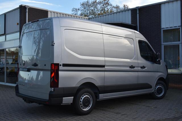 Renault MASTER T35 2.0 dCi 130 L2H2 Advance | BPM VRIJ | TREKHAAK | CLIMATE CONTROL | DRAADLOZE TELEFOONLADER | PDC | SNEL RIJDEN