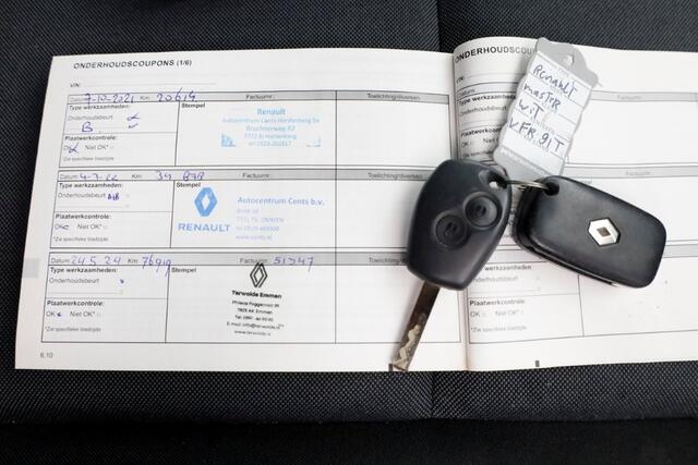 Renault MASTER T35 2.3 dCi 150pk L2H2 Automaat Airco/Imperiaal/2x Schuifdeur 03-2020