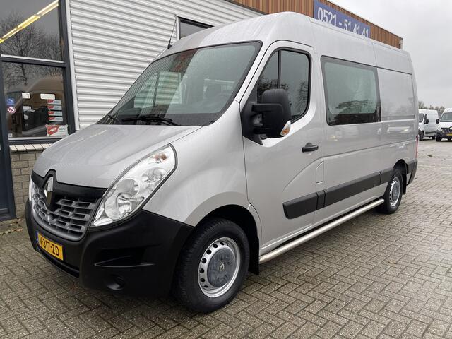 Renault MASTER T35 2.3 dCi 130pk L2H2 bpm vrij / euro 6 diesel / vaste prijs rijklaar ¤ 19.950 ex btw / DC 7 persoons / zilver metallic / trekhaak 2500 kg / airco / cruise / navigatie