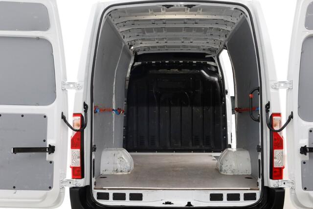 Renault MASTER T35 2.3 dCi 130pk L3H2 Dubbel Lucht Airco/Navi/Trekhaak 3500kg 09-2022