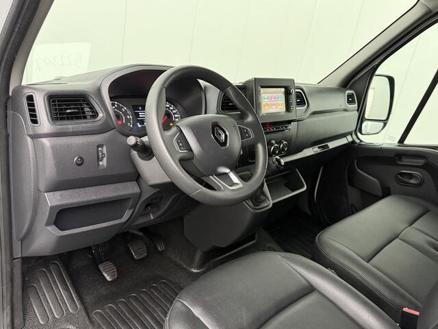 Renault MASTER 2.3DCi 135PK L3H2 Maxi | Leder | Navigatie | Camera | 3-Persoons | Airco | Cruise